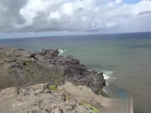 野外露出!饥渴骚货户外疯狂挨操,浪叫连连汁液飞溅