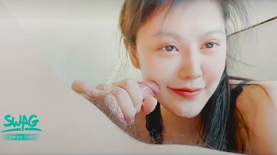 手活绝技完爆口交，口爆舔弄大腿根，小弟兴奋狂舞